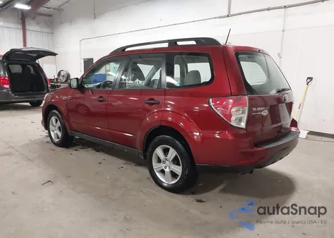 2011 Subaru Forester 2.5X z USA, uszkodzony, nr VIN JF2SHBBC2BH710141